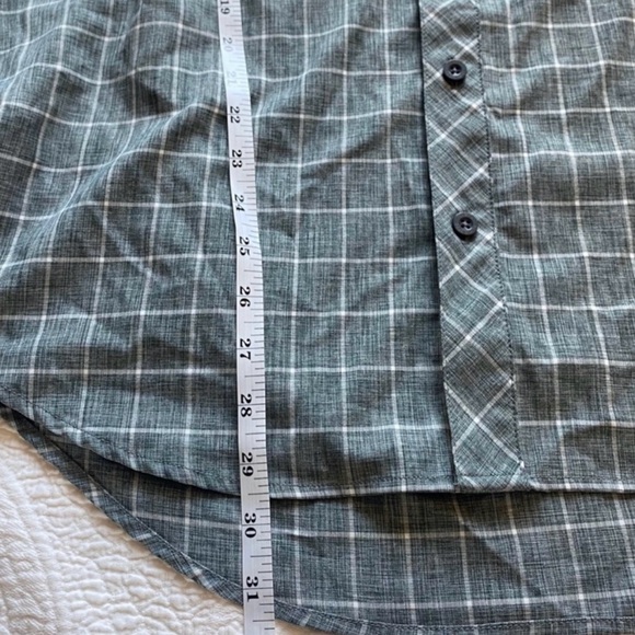 Orvis Men's Grey Checkered Shirt - Picture 5 of 6